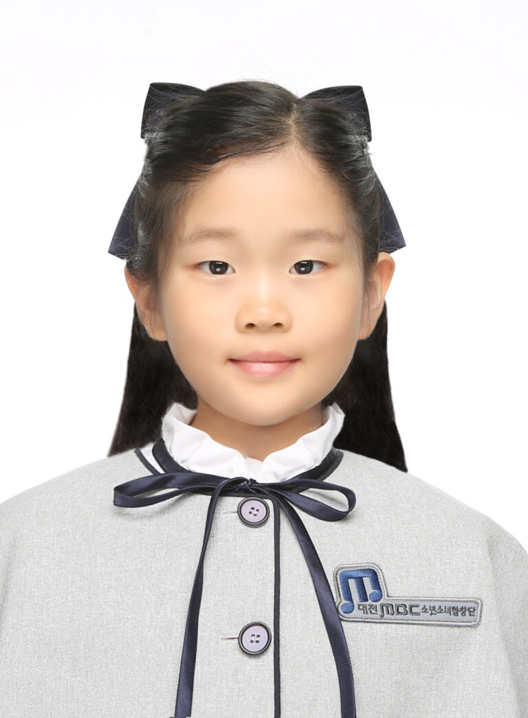 김나은